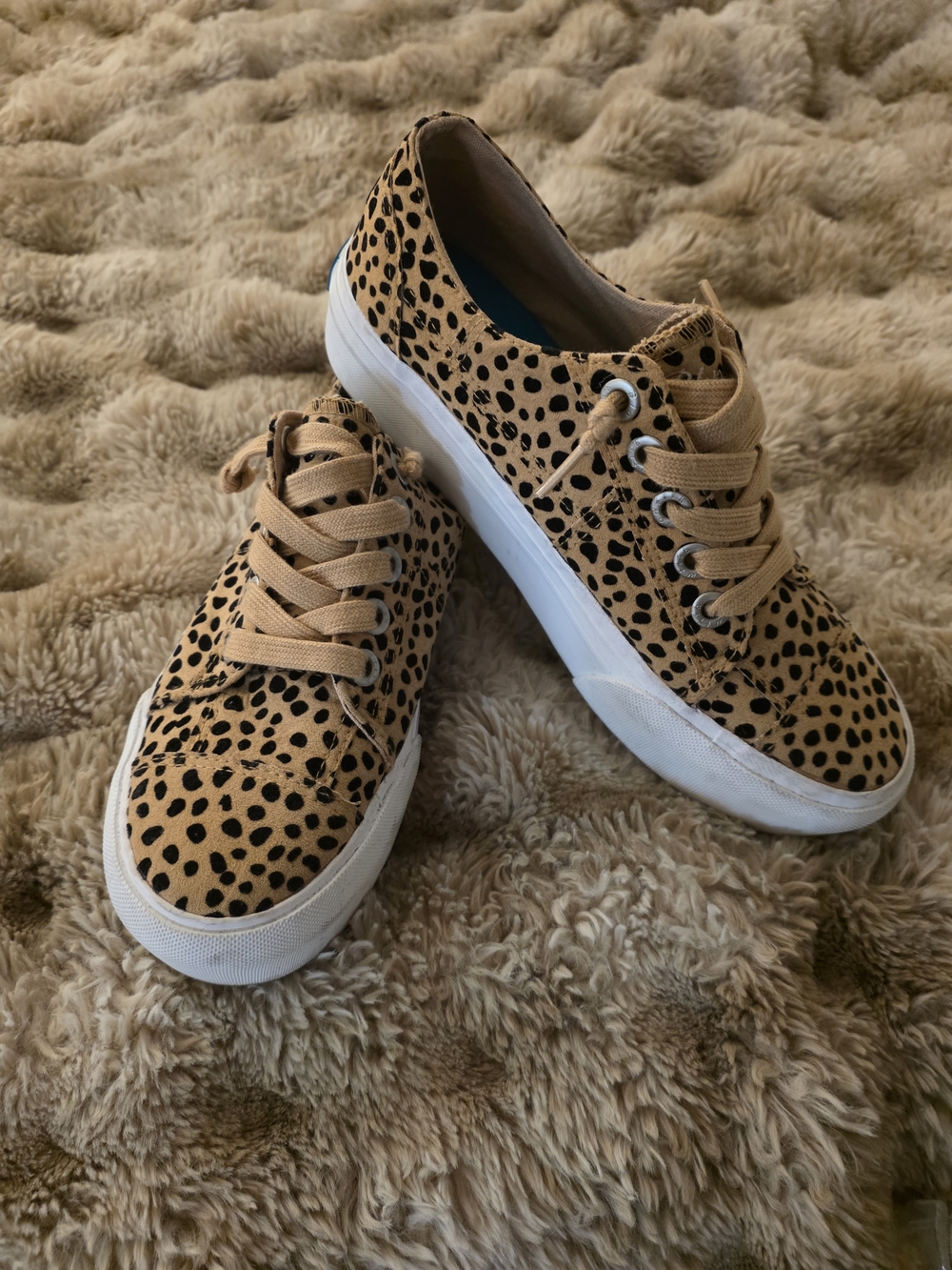 Blowfish Leopard Print Low-Top Sneakers in Tan